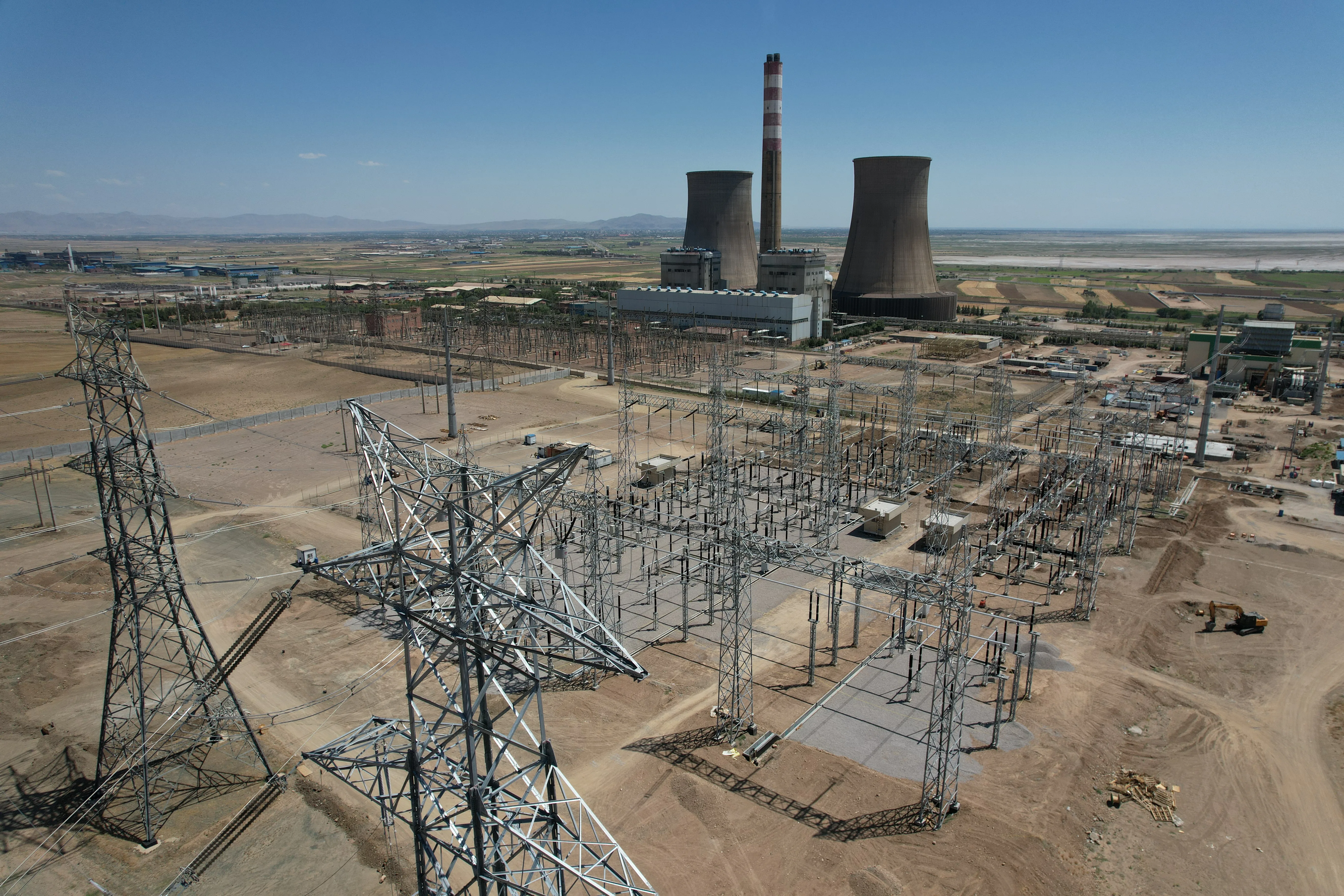 Sahand 400KV Substation gallery image 2